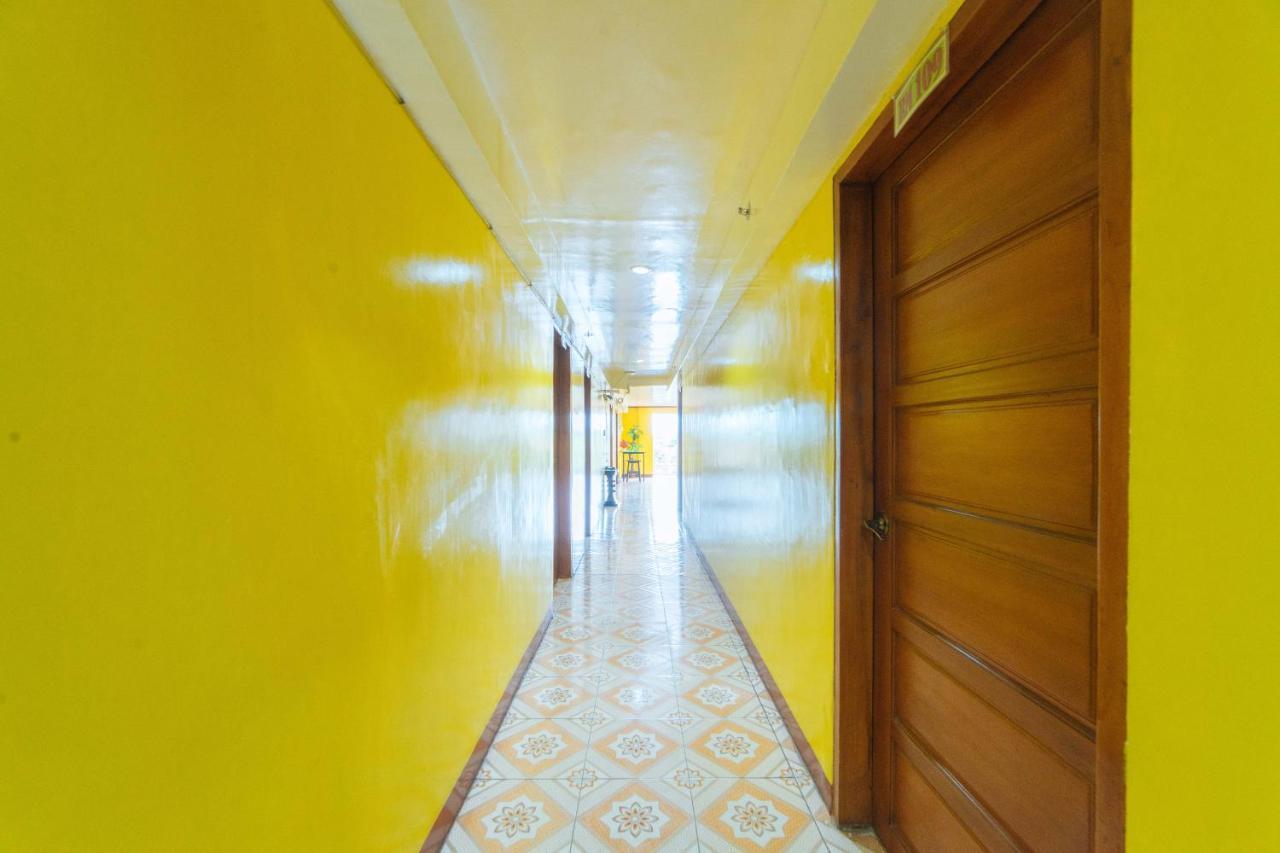 เรดดอร์ซ เนียร์ โกลเดนซารอก ชริน Hotel กาลิโบ ภายนอก รูปภาพ